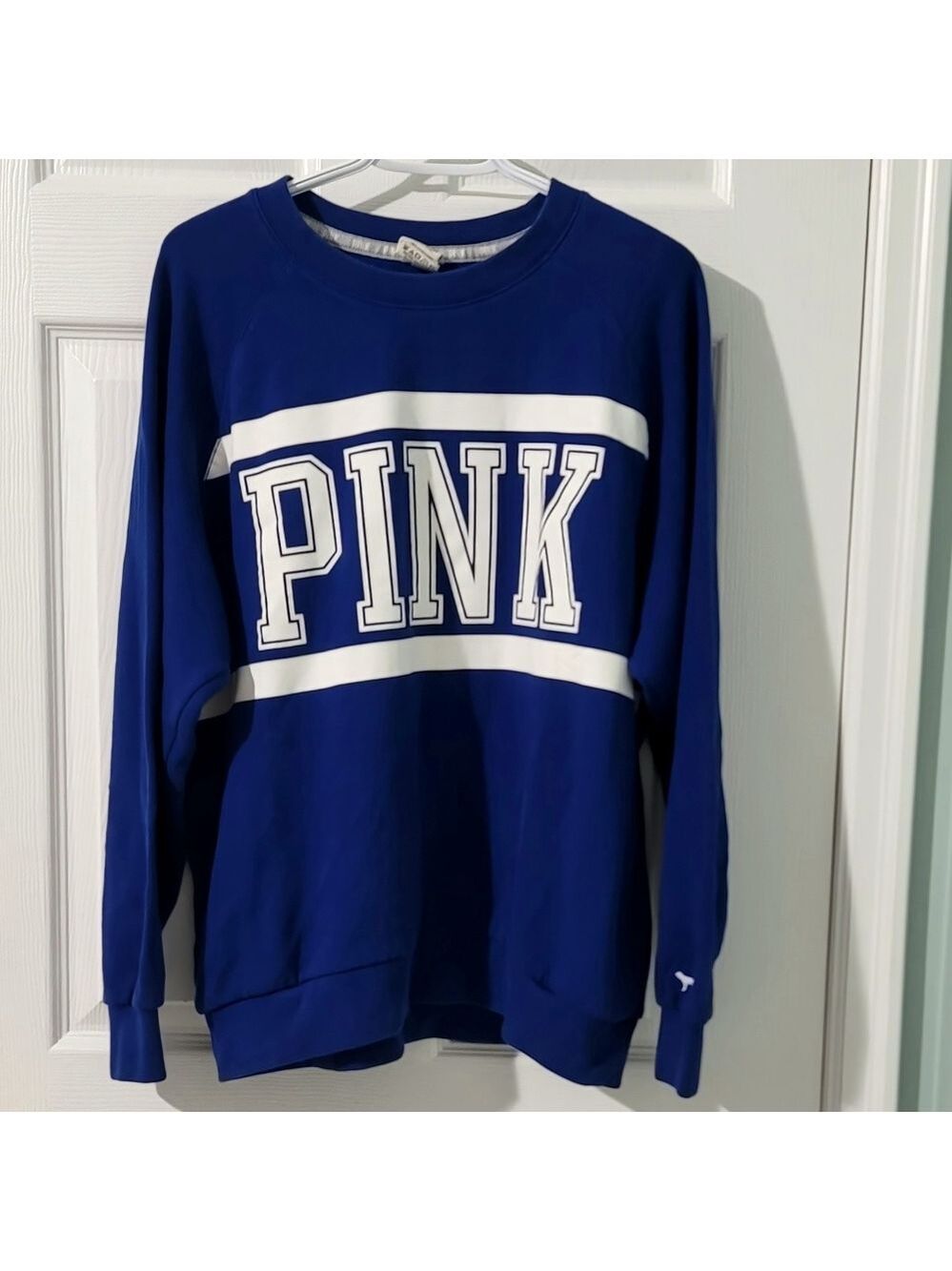 PINK Victoria Secret Women's Pull-Over Sweatshirt Size M